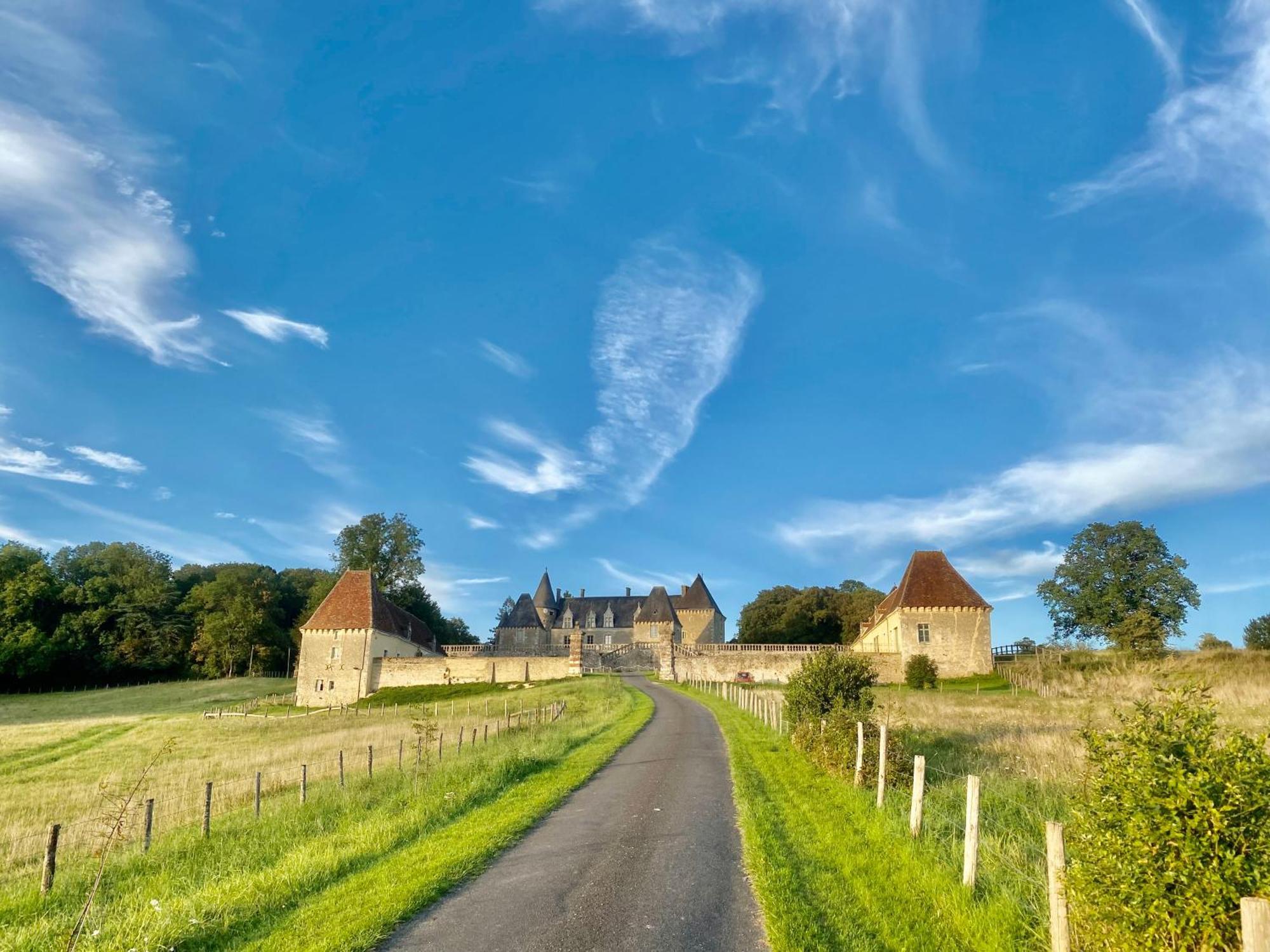 Chateau Des Feugerets Hotel เบลแลม ภายนอก รูปภาพ