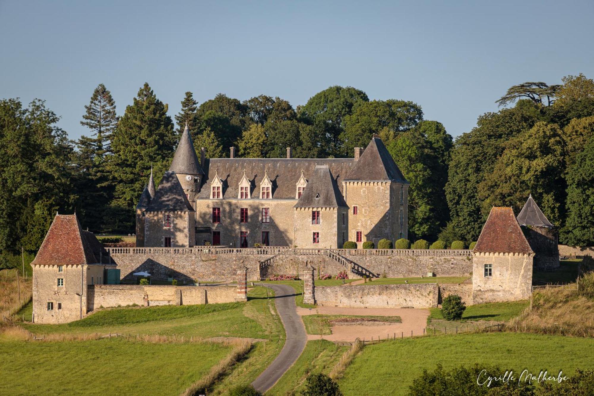 Chateau Des Feugerets เบลแลม ภายนอก รูปภาพ