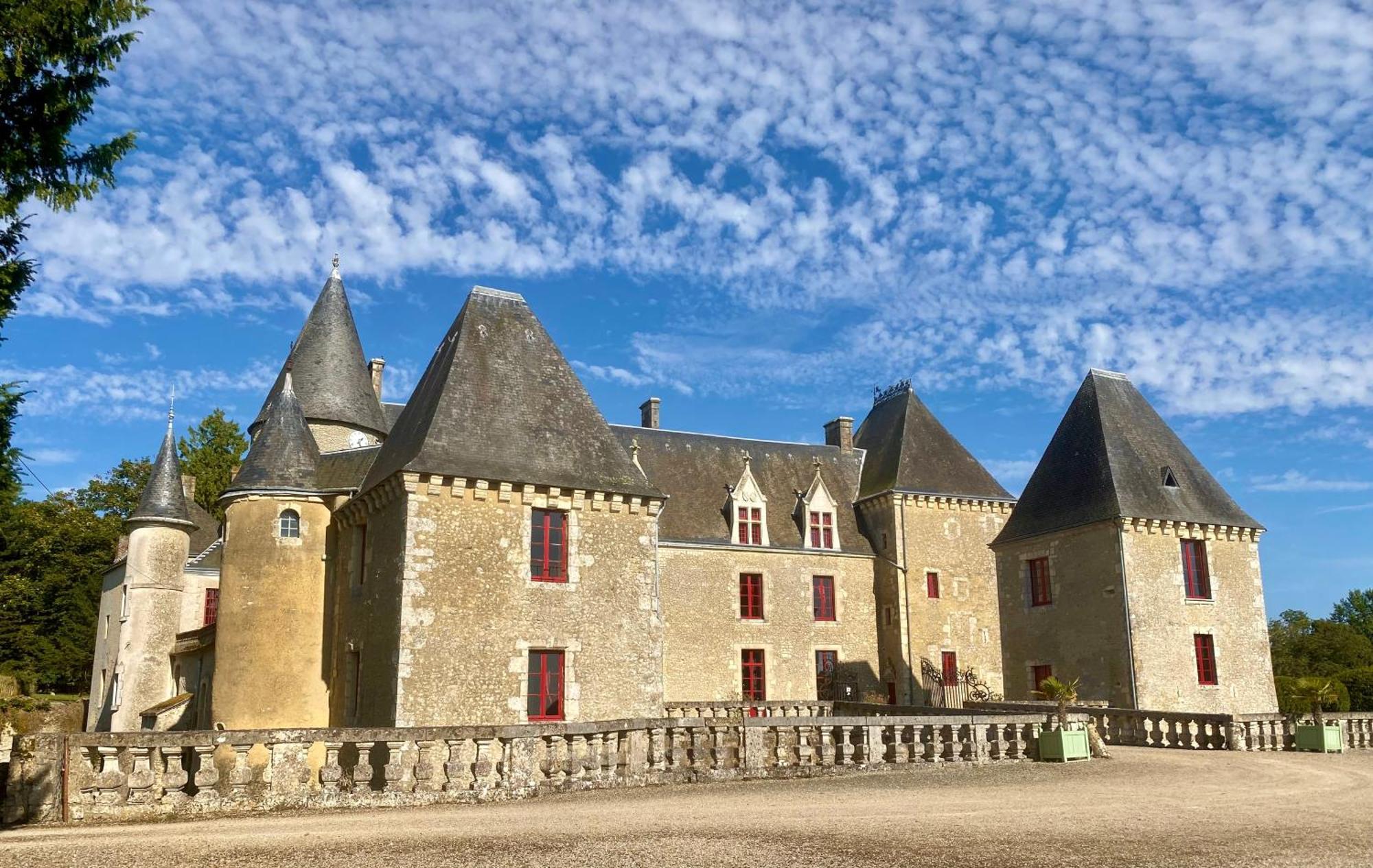 Chateau Des Feugerets เบลแลม ภายนอก รูปภาพ