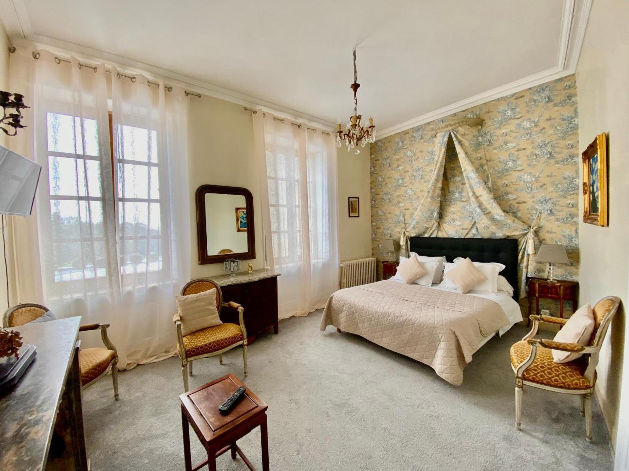 Chateau Des Feugerets เบลแลม ภายนอก รูปภาพ